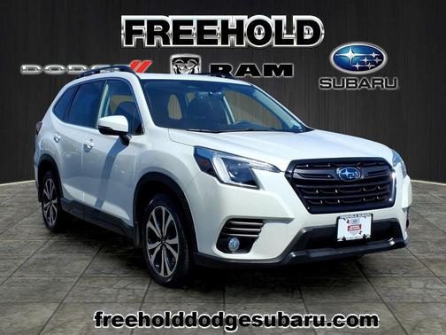 Crystal White Pearl 2022 Subaru Forester Limited