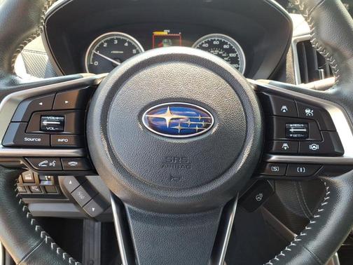 Crystal White Pearl 2022 Subaru Forester Limited