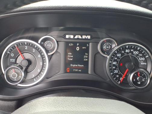 Bright White Clearcoat 2023 RAM 2500 Big Horn