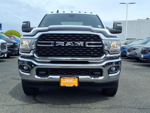 Bright White Clearcoat 2023 RAM 2500 Big Horn