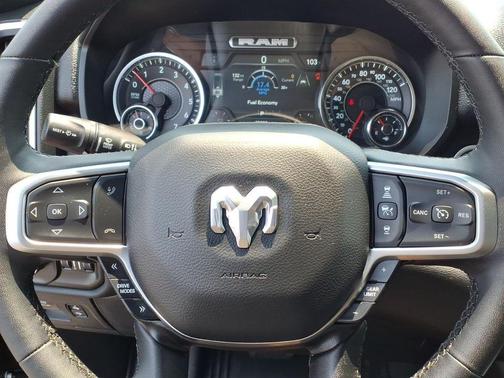 Diamond Black 2025 RAM 1500 Big Horn/Lone Star