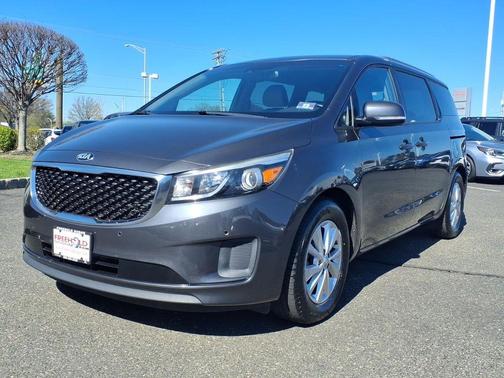 Platinum Graphite 2017 Kia Sedona LX