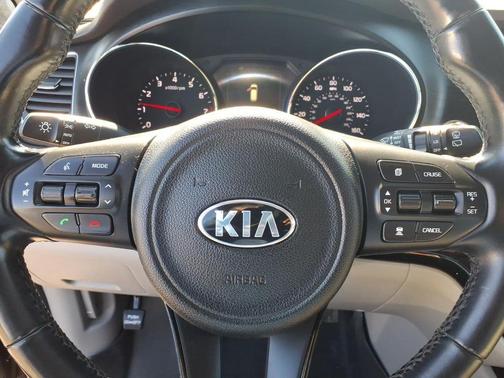 Platinum Graphite 2017 Kia Sedona LX