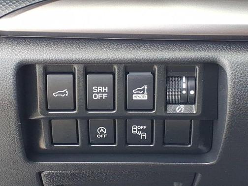 Crystal White Pearl 2023 Subaru Forester Premium