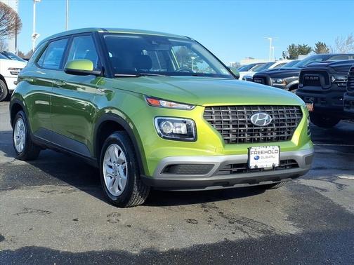 2022 Hyundai VENUE SE
