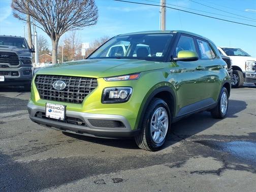 2022 Hyundai VENUE SE