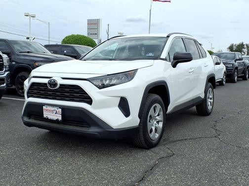 Super White 2019 Toyota RAV4 LE