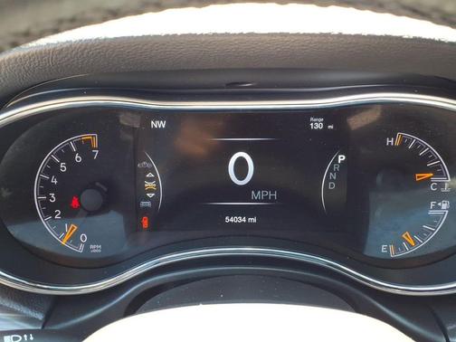 Diamond Black 2021 Jeep Grand Cherokee Laredo X