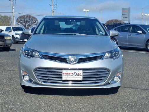 Classic Silver Metallic 2013 Toyota Avalon Limited