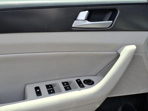 Shale Gray Metallic 2017 Hyundai SONATA Sport
