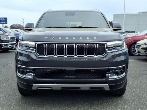 Metallic 2022 Jeep Wagoneer Series II