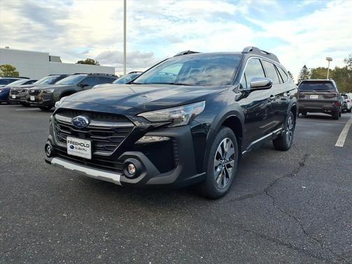 2025 Subaru Outback Touring