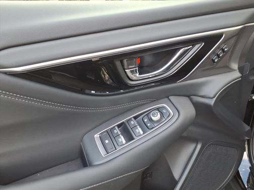 2025 Subaru Outback Touring