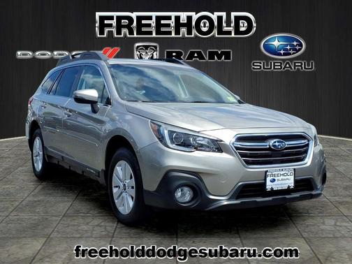 Tungsten Metallic 2019 Subaru Outback 2.5i Premium