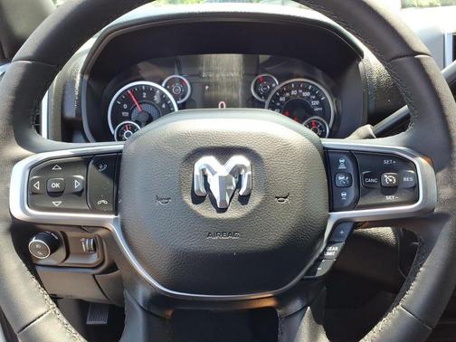 Bright White Clearcoat 2025 RAM 2500 Big Horn