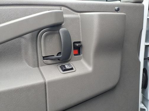 2024 Chevrolet Express 2500 Work Van