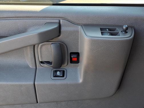 2024 Chevrolet Express 2500 Work Van