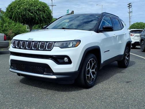Bright White Clearcoat 2024 Jeep Compass Limited