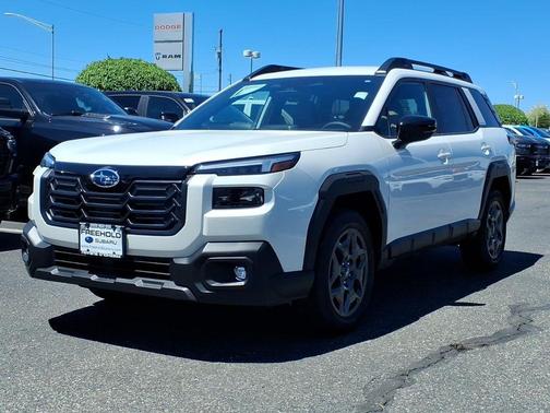 Crystal White Pearl 2026 Subaru Outback Premium