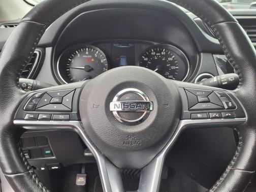 2017 Nissan Rogue Sport SL