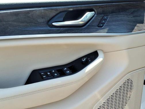 Bright White Clearcoat 2025 Jeep Grand Cherokee L Limited