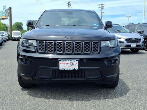 Diamond Black 2018 Jeep Grand Cherokee Altitude
