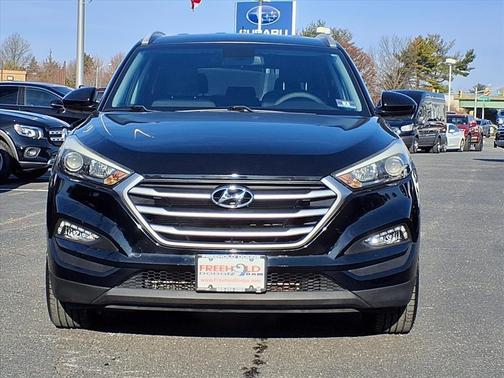 2017 Hyundai TUCSON SE