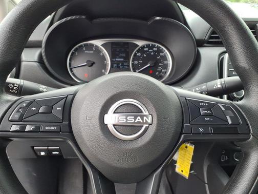 Gun Metallic 2025 Nissan Versa S