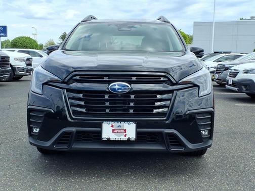 Crystal Black Silica 2023 Subaru Ascent Onyx Edition Limited