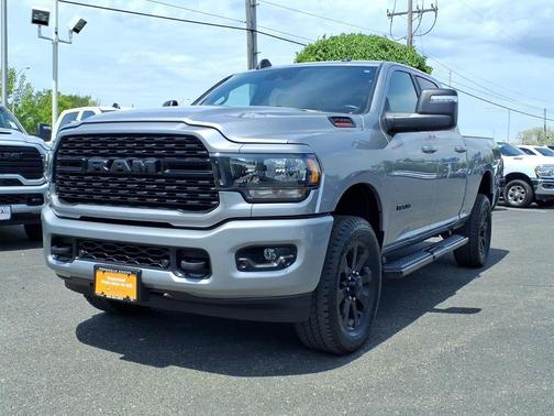 Billet Silver Metallic Clearcoat 2024 RAM 2500 Big Horn