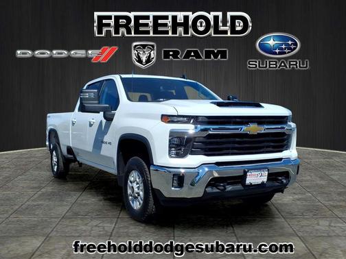 Summit White 2025 Chevrolet Silverado 2500 LT