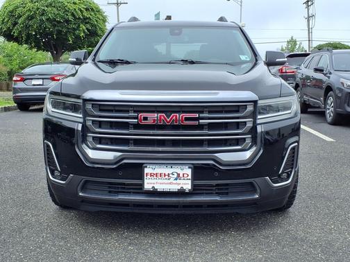2021 GMC Acadia AT4