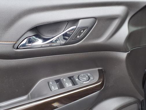 2021 GMC Acadia AT4