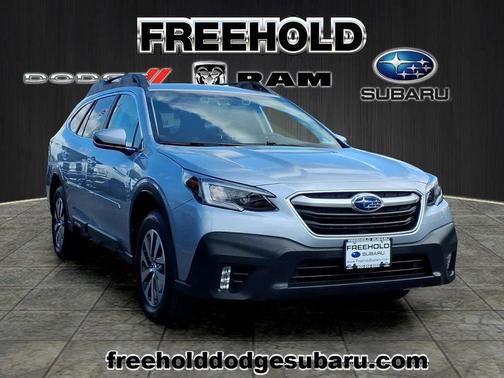 Ice Silver Metallic 2020 Subaru Outback Premium