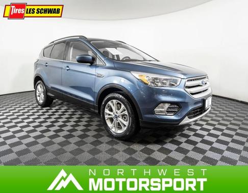 Photo 1 of 25 of 2018 Ford Escape SE