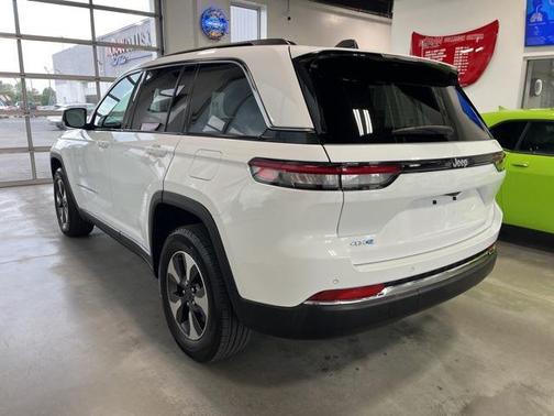 2024 Jeep Grand Cherokee 4xe Base