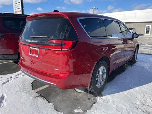 2026 Chrysler Pacifica L