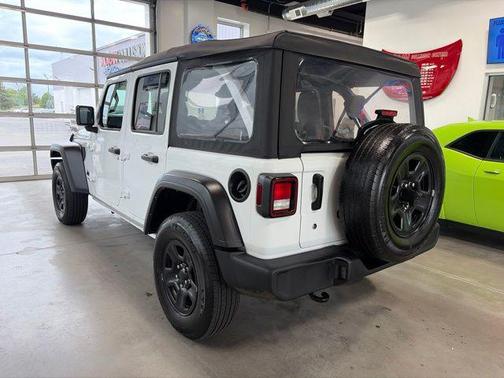 Bright White Clearcoat 2022 Jeep Wrangler Unlimited Sport