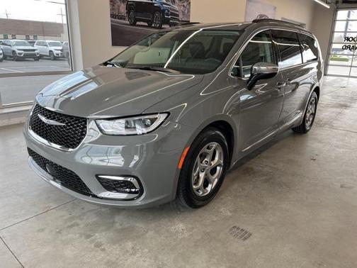 2023 Chrysler Pacifica Limited