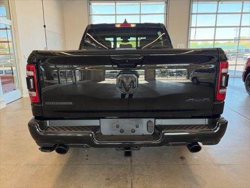 Diamond Black Crystal Pearlcoat 2021 RAM 1500 Big Horn/Lone Star