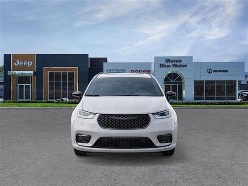 Bright White Clearcoat 2026 Chrysler Pacifica Limited