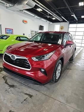 2024 Toyota Highlander LE