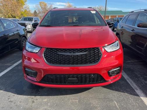 2026 Chrysler Pacifica Limited