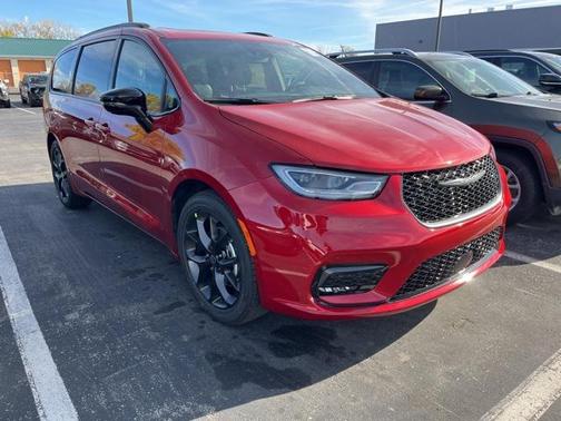 2026 Chrysler Pacifica Limited