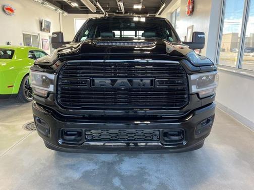 2024 RAM 2500 Laramie Crew Cab 4x4 6'4' Box