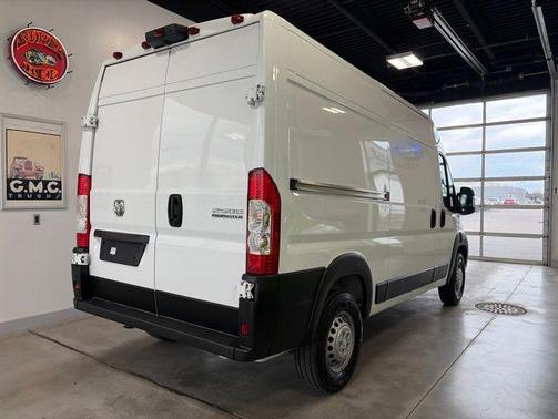 Bright White Clearcoat 2025 RAM ProMaster 2500 Tradesman
