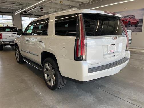 2017 Cadillac Escalade Luxury