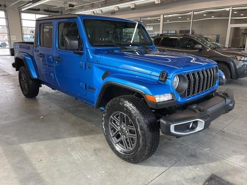 2024 Jeep Gladiator Sport S