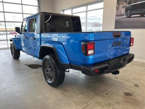 2024 Jeep Gladiator Sport S