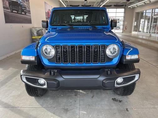 2024 Jeep Gladiator Sport S